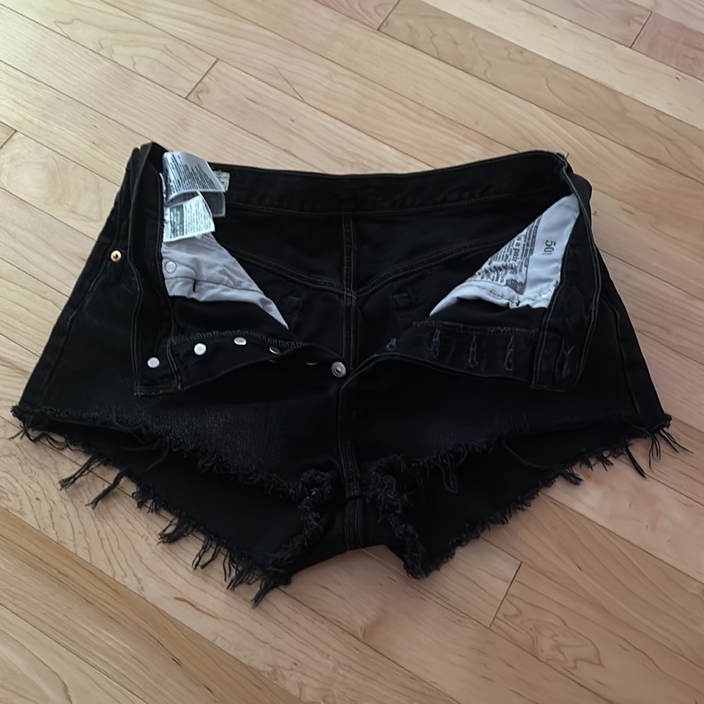 Levi’s 501 button fly black jean shorts - Picture 3 of 11
